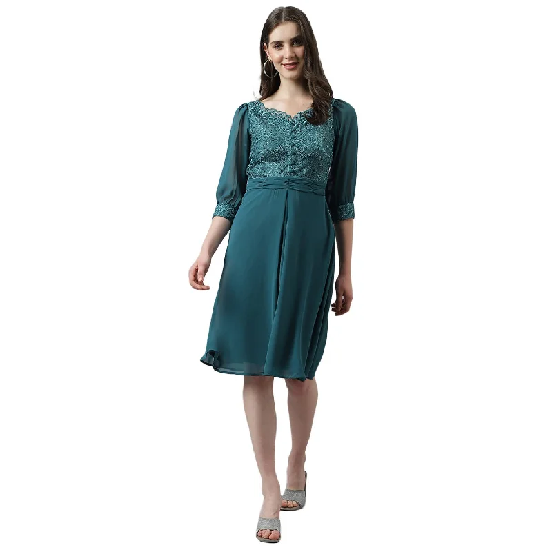 Latin Quarters Women Green Lace Knee Length Dress Sleeveless Lace Dress